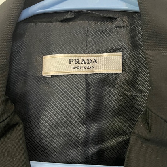 Women’s Prada Black Notched Collar Blazer Long sleeve IT 40/U.S.8 - Picture 2 of 4